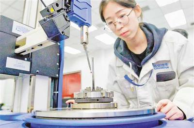 長(zhǎng)安汽車(chē)加大投入 用智能研發(fā)引領(lǐng)行業(yè)技術(shù)發(fā)展