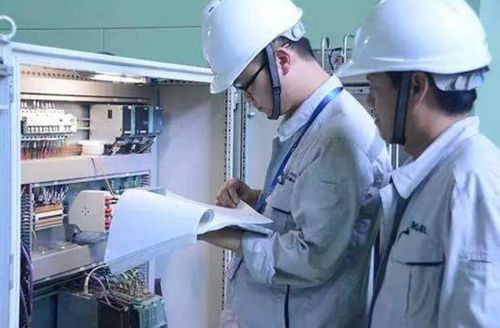 22年專(zhuān)業(yè)熱搜榜單 計(jì)算機(jī)退居第3,電氣沖上第2,財(cái)經(jīng)類(lèi)未進(jìn)前10